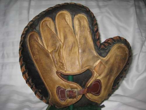 Spalding 1X Trade League Catchers Mitt Back